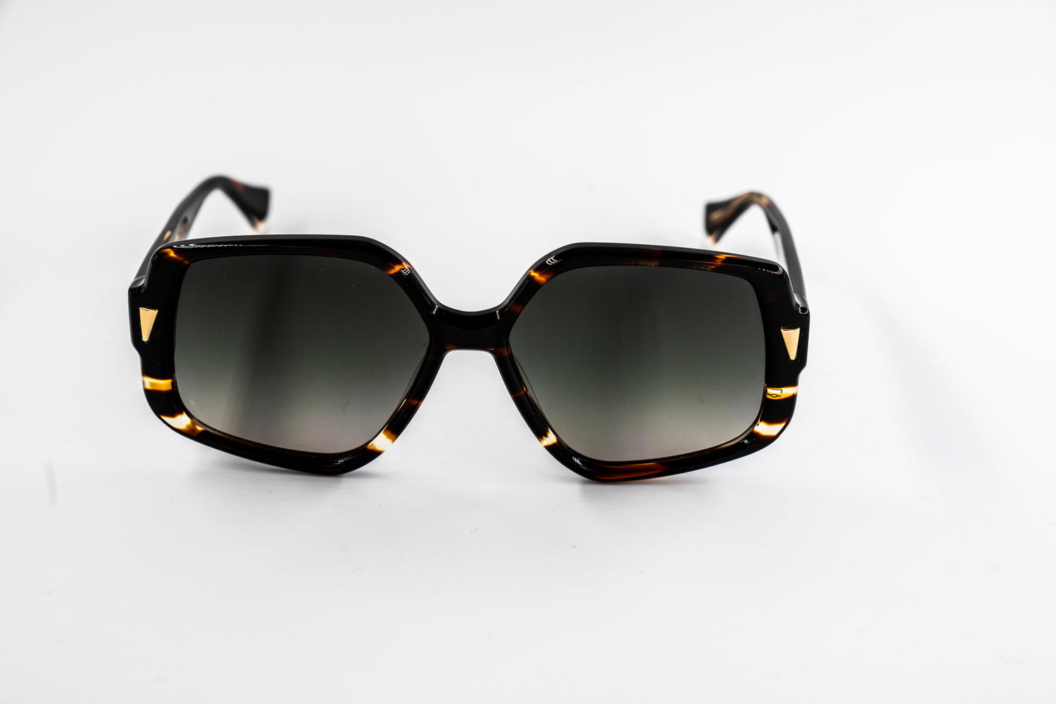 Occhiali da sole GIGI Studios OLIMPYA 6665/2 1192 cal.55 ponte 15 asta 137