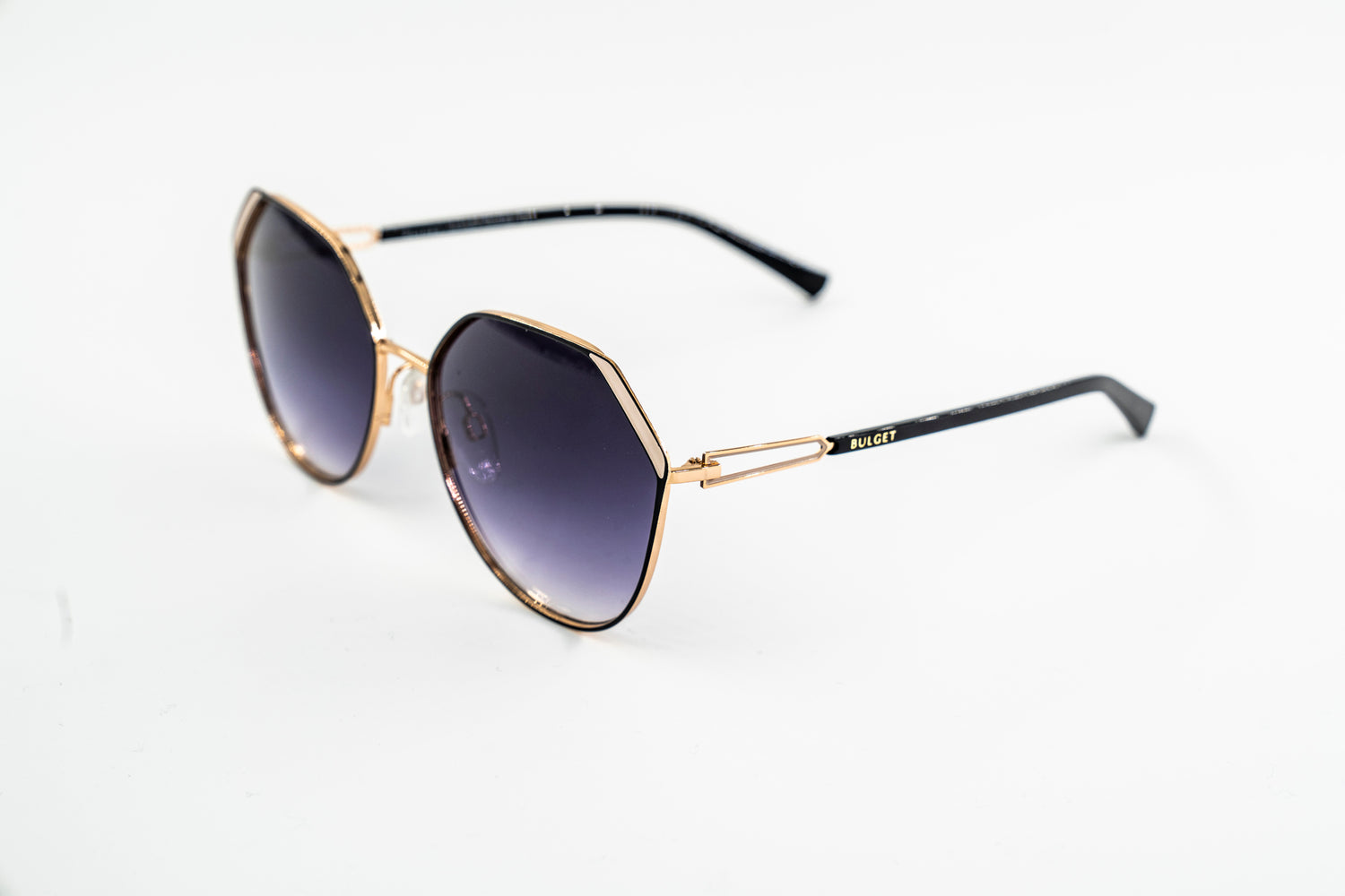 Occhiali da sole  BULGET BG3302 09A cal.57.5 ponte 16.5 asta 140 3N
