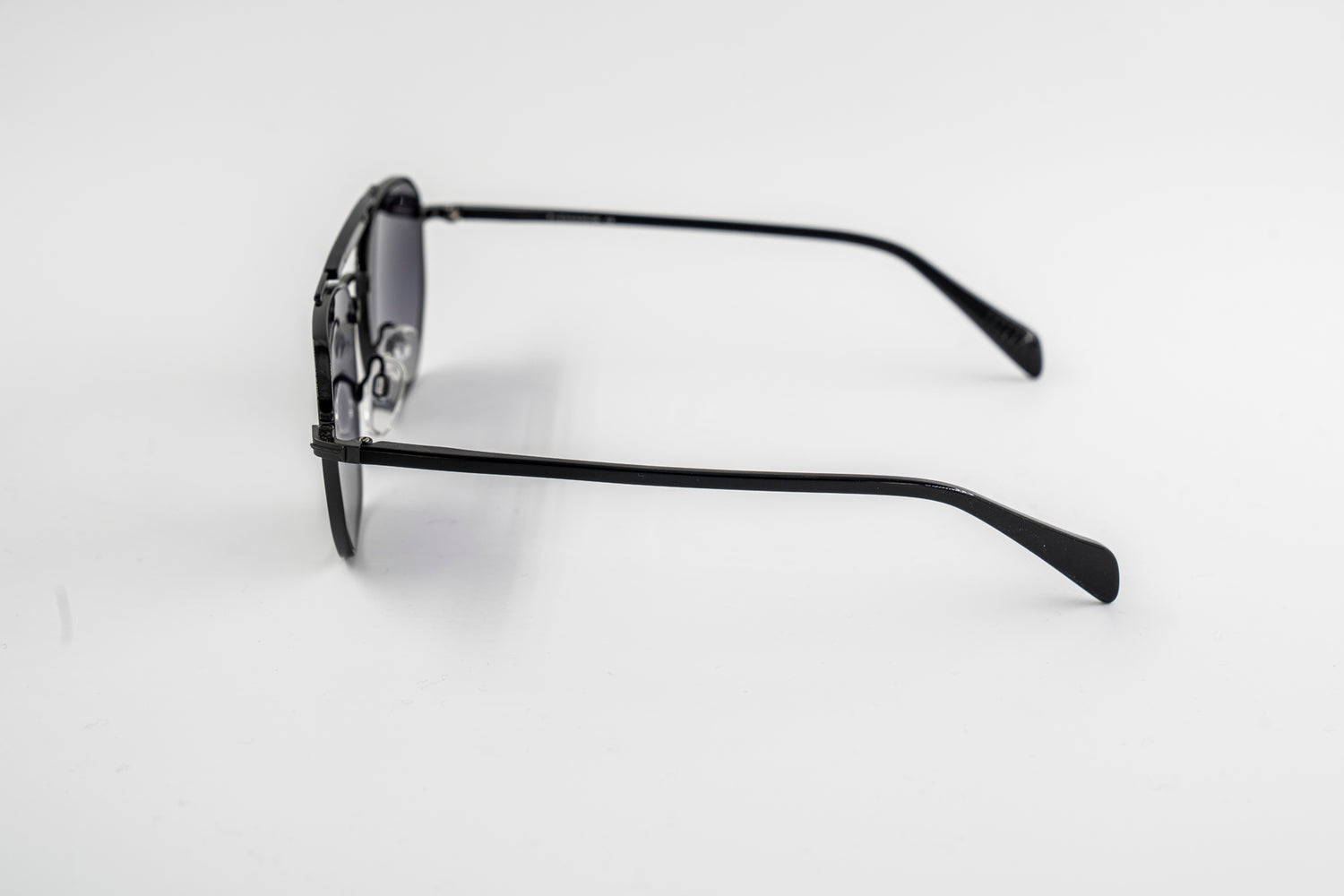 Occhiali da sole T-DESIGN T3119 A02AP cal. 56 ponte 19 asta 147 3P